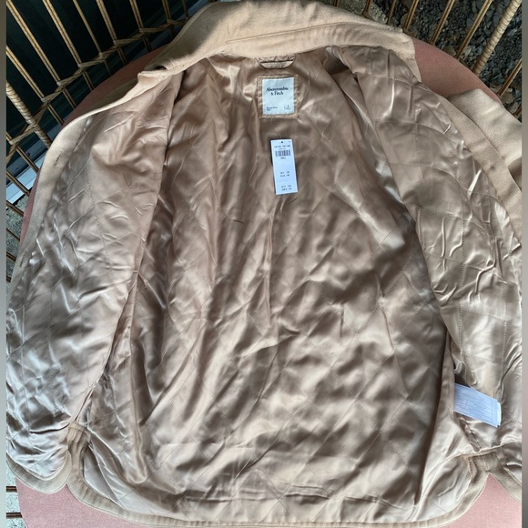 Abercrombie Boyfriend style button up jack in tan- size s - Picture 4 of 5